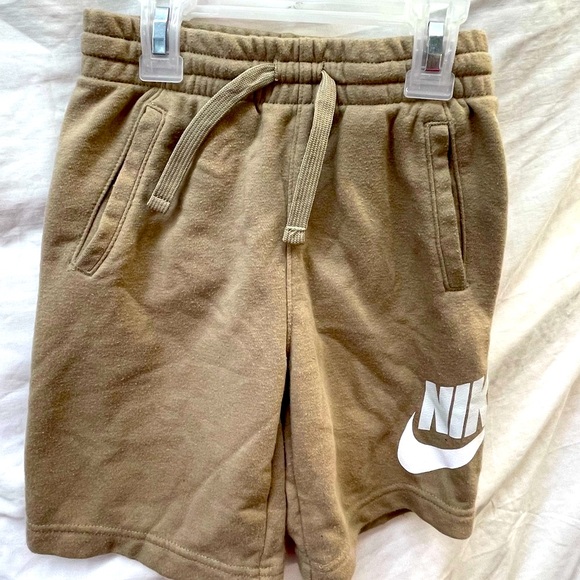 Nike Tan Athletic Shorts with Elastic Waistband & drawstring boys sz 7 - Picture 1 of 4